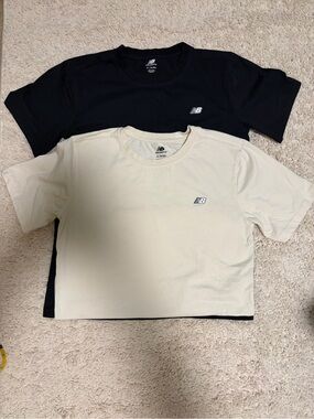 New Balance T-shirt’s Size 18/20